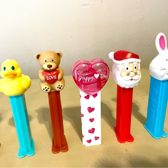 Vintage PEZ Candy Dispensers Set of 8 - Picture 5 of 5